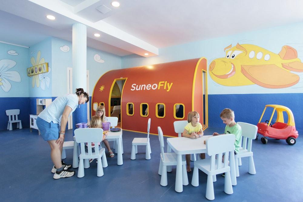 Hotel Grupotel Mar De Menorca Es Canutells